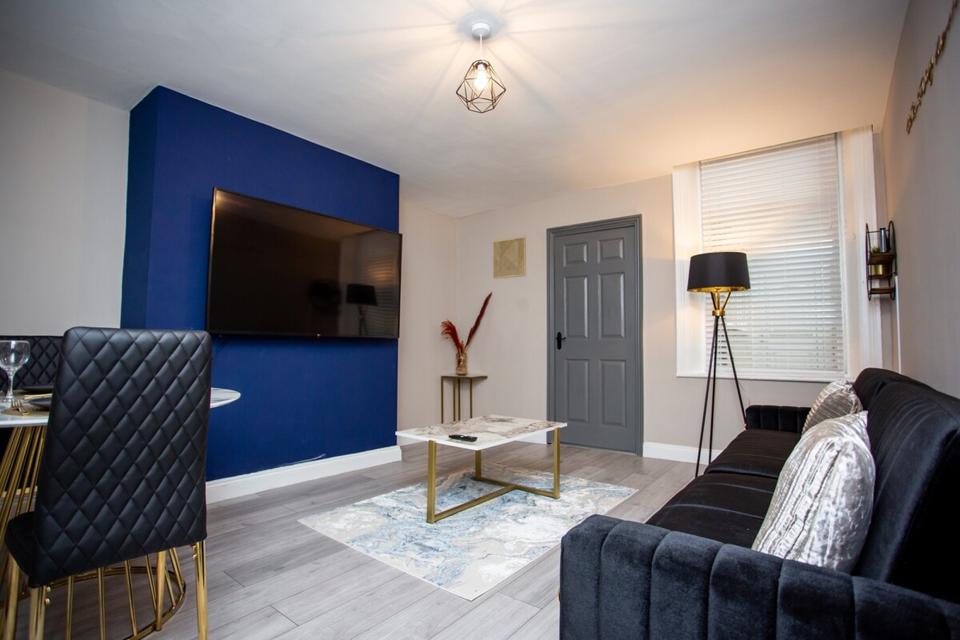 Heart of South Shields Modern Interior 2 Bed Flat — South Tyneside, England — vacation rental