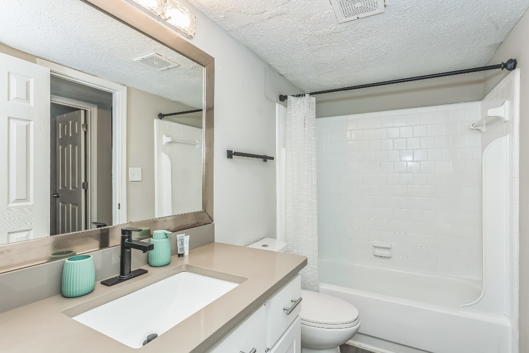 Crest at East Cobb 1832A · Unit 1/1