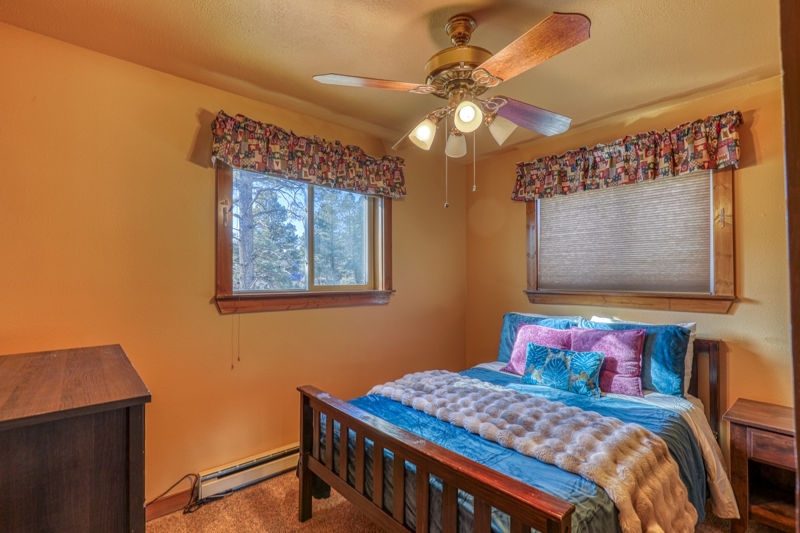Hot Tub & Pet Friendly Forest Hideaway