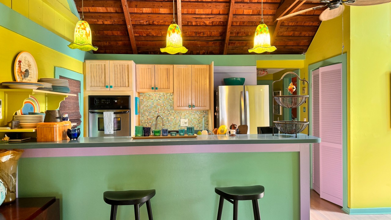 Carsten Lane Cottage — Kitchen