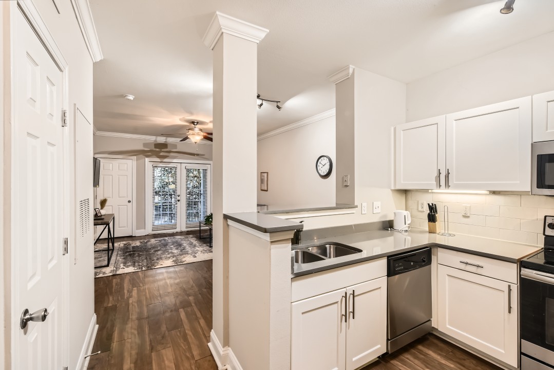 Crest at Midtown · Unit 4209 1/1