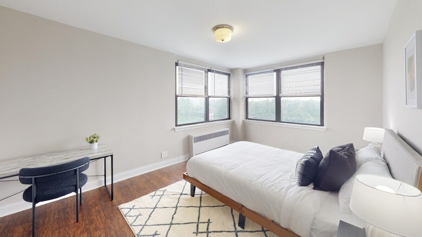 Avenue A810 · Epic 2Br, Pool, Gym, Parking photo 4