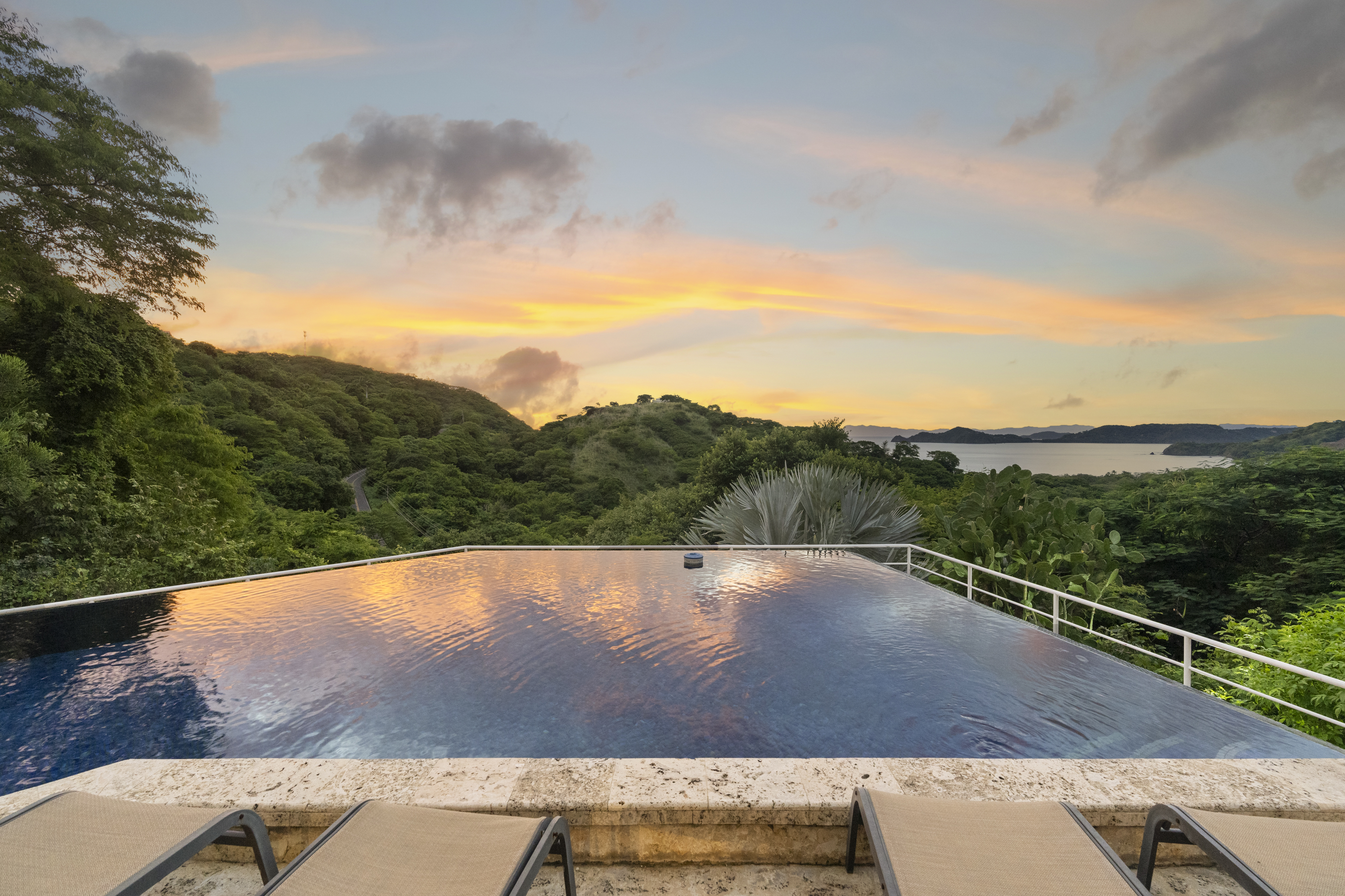 Hillside Home - Sweeping Views - Two Level Pool — Playa Hermosa, Guanacaste Province — vacation rental