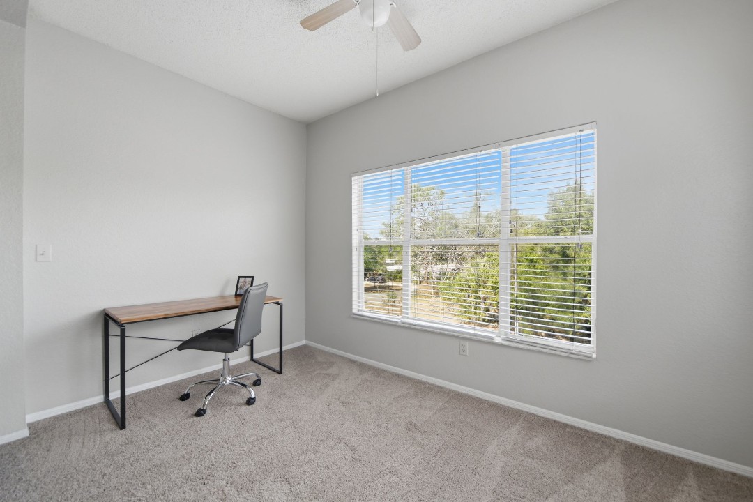 Avenue · Unit at Winter Springs 21-307 2/2