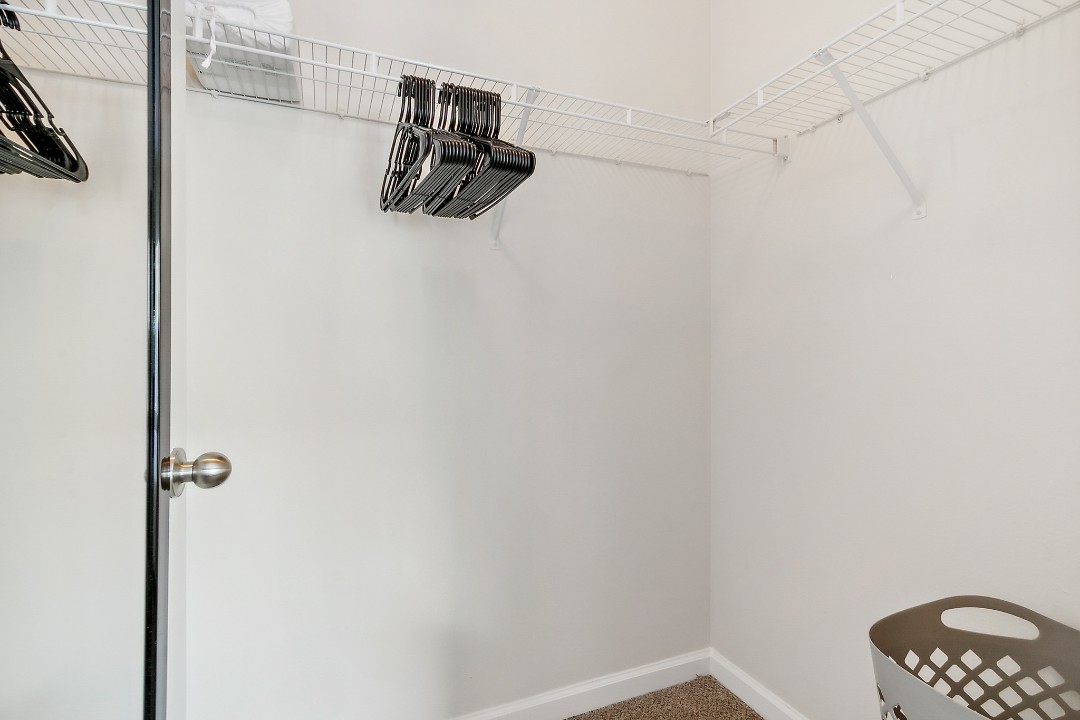 The Verandas, 2325 Calgary Crescent, · Unit 1/1