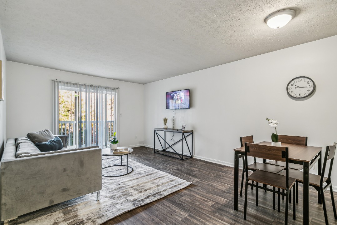 Vinings · Unit 3006 1/1