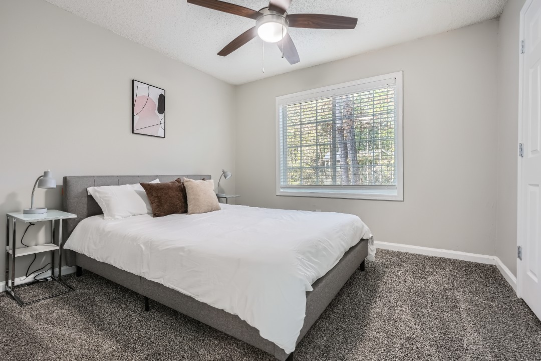 Crest at East Cobb 1830B · Unit 2/2