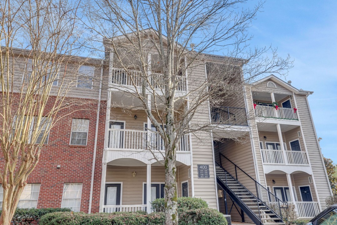 The Avenues of Lakeshore · Unit 427 2/1