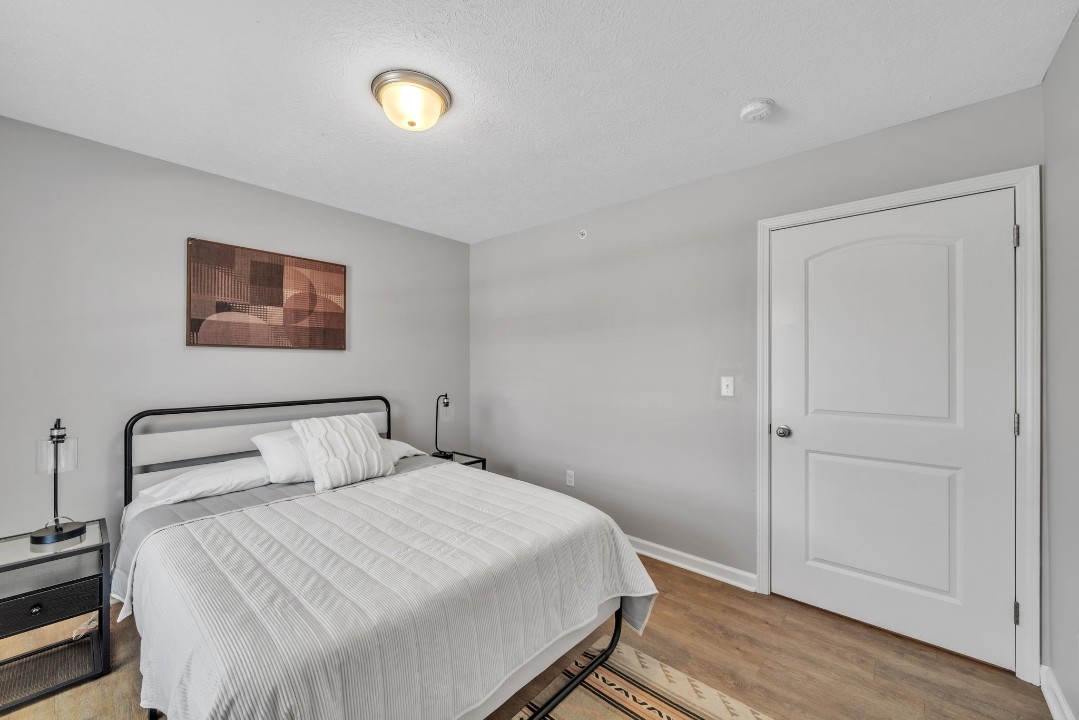 Stonecrest 717, · Unit 2/2