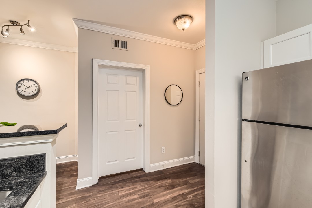 Crest at Midtown · Unit 4120 2/2