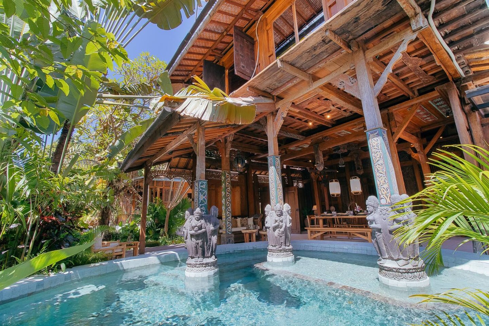 Villa Yin · Stunning & Unique 4 Bed Villa, Chef,