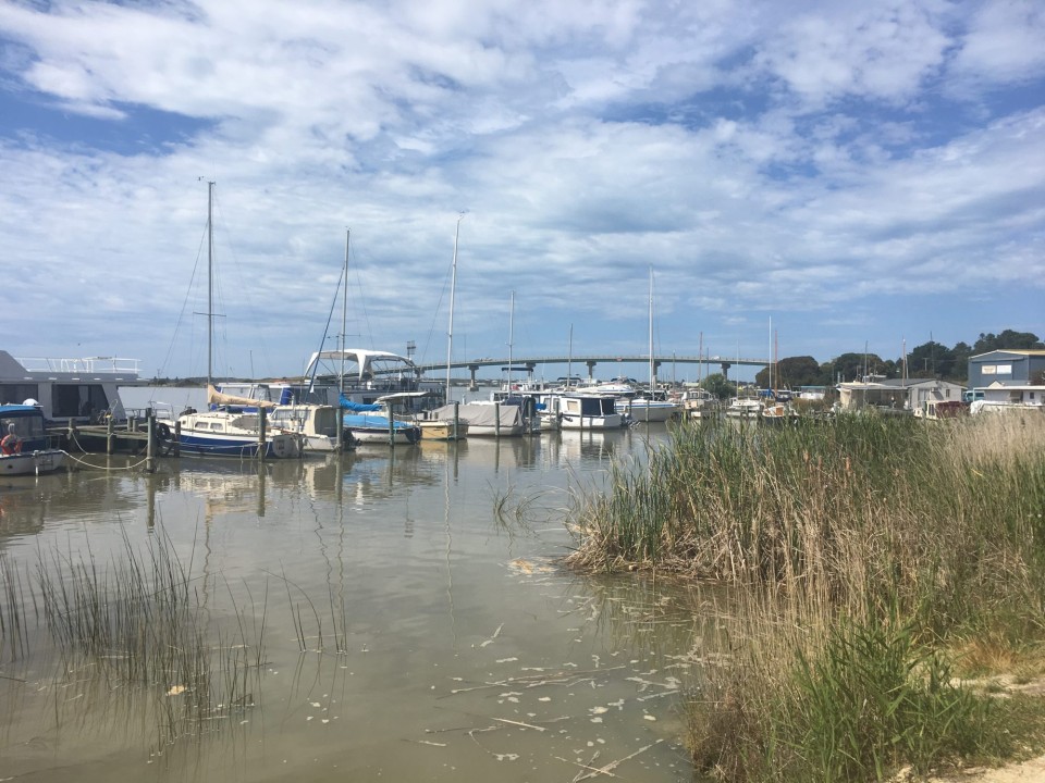 Short drive to Goolwa Beach, Port Elliot, Middleton, and Victor Harbor for easy day trips.