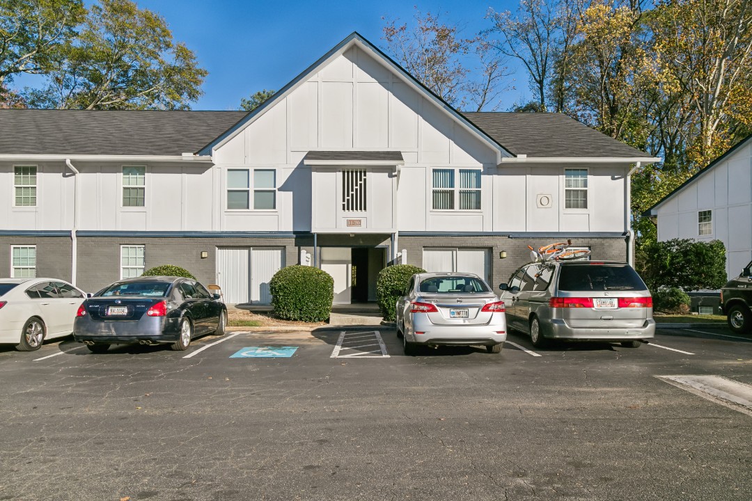 Barcelo at East Cobb O20 · Unit 1/1