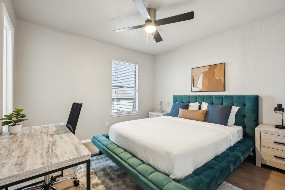 The Chandler · Unit 1221 2/2