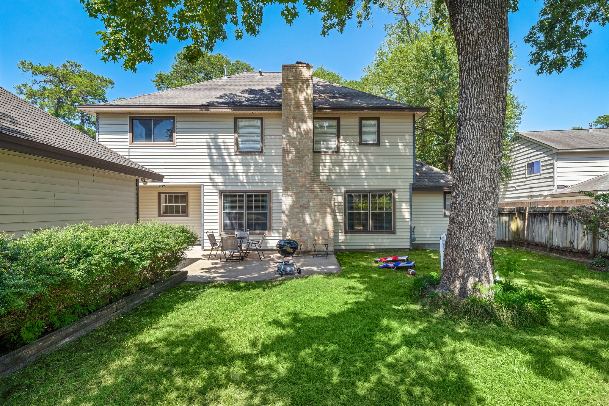 1523 Bodart Dr photo 4