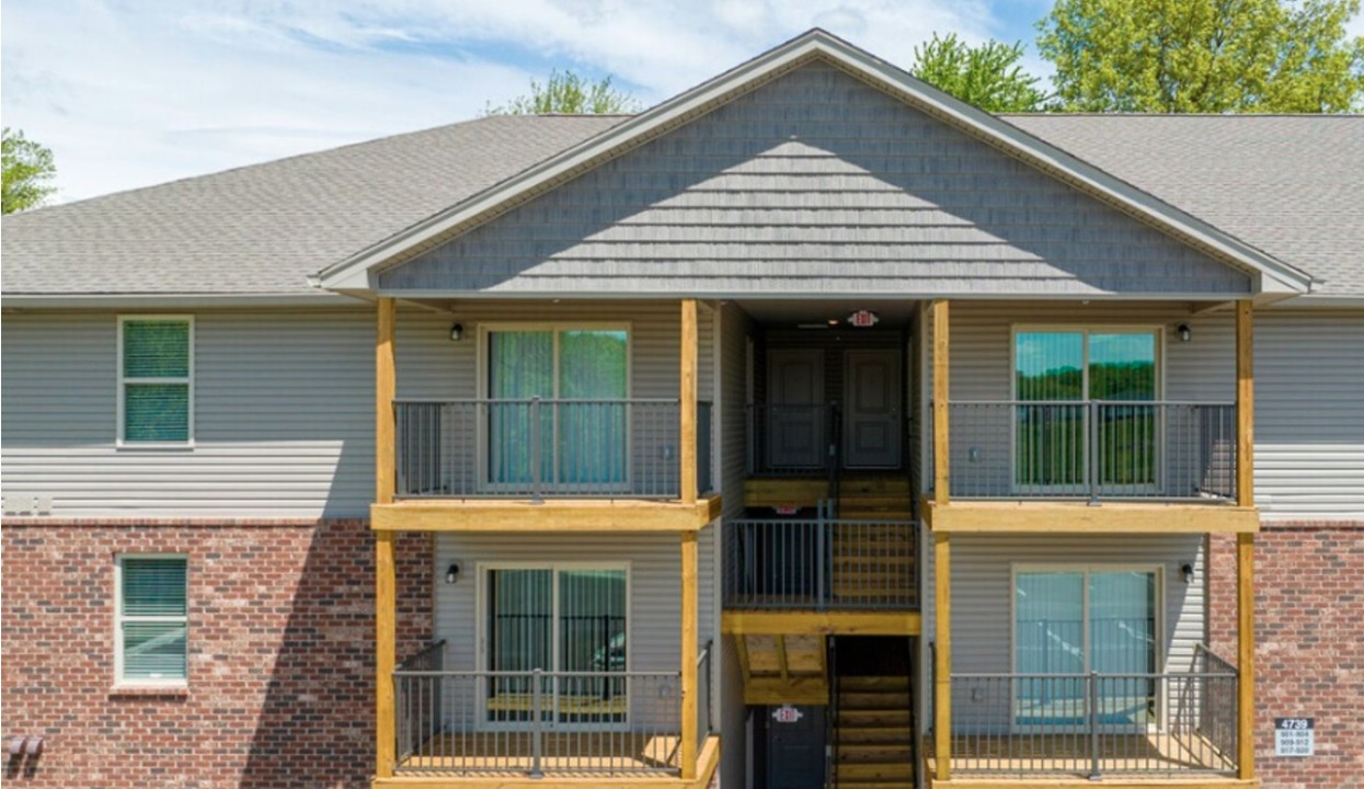 Stonecrest 623, · Unit 2/2