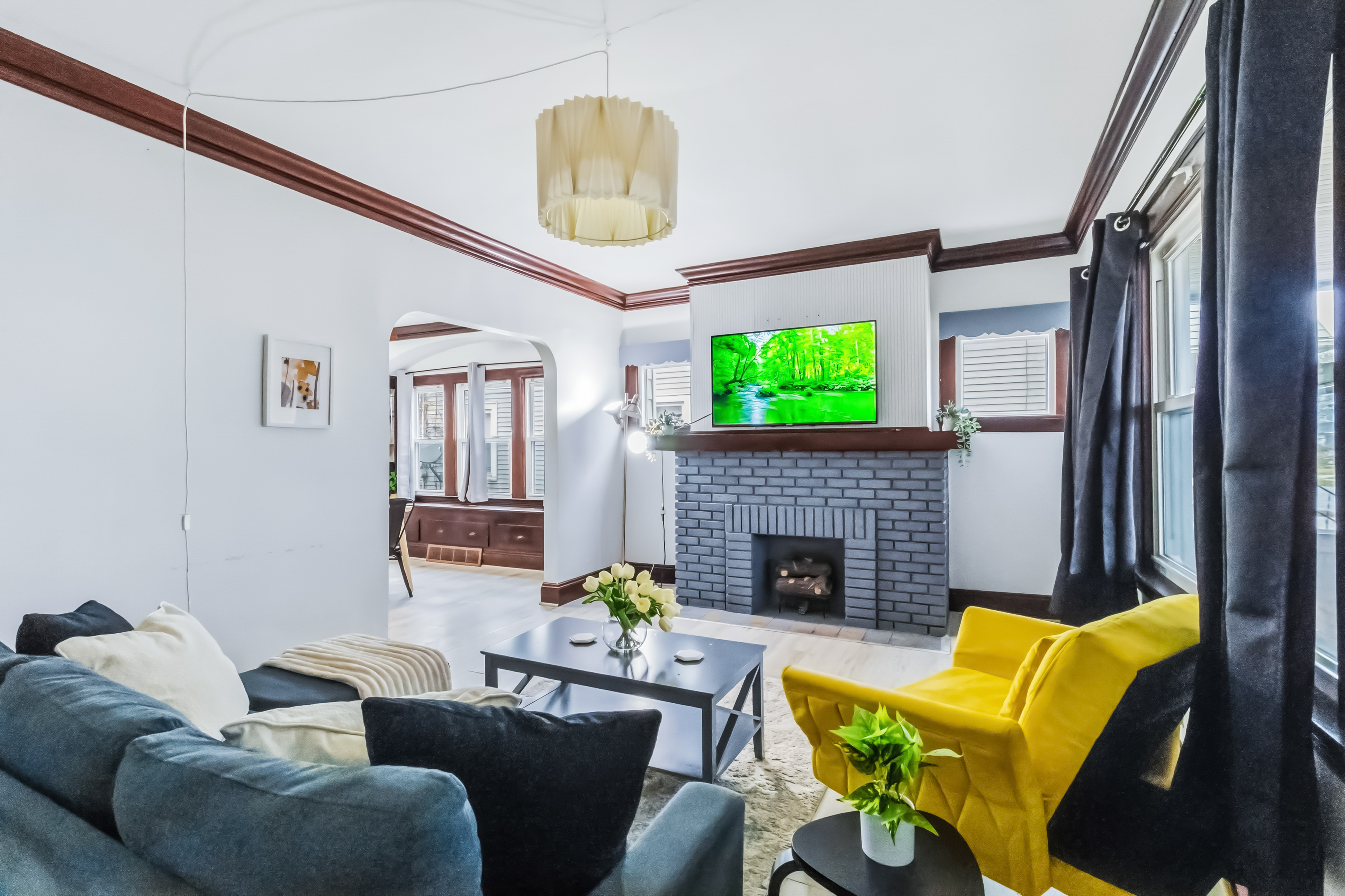West Cle Cozy Corner Retreat – Sleeps 4 & Pets - Cleveland