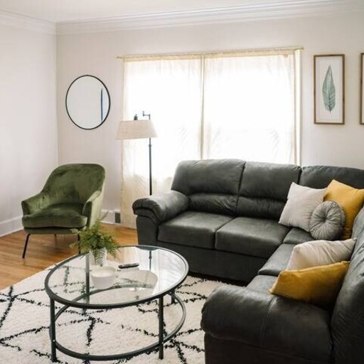 Entire Home/Duplex – Sleeps 18 Near Drake 