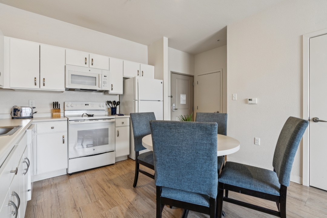 Simplicity At the Rim · Unit 1104  2/2