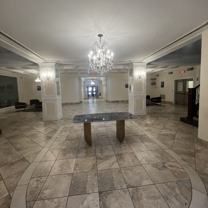 on East, 120 - · Unit 111  1/1