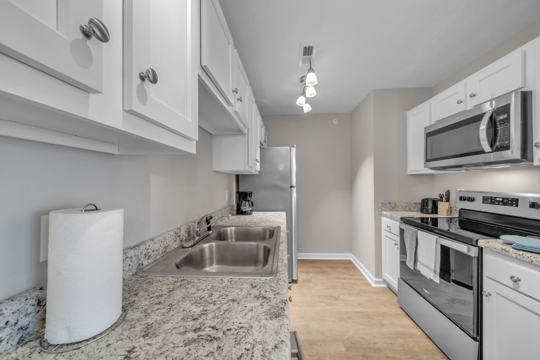 Stonecrest 716, · Unit 2/2