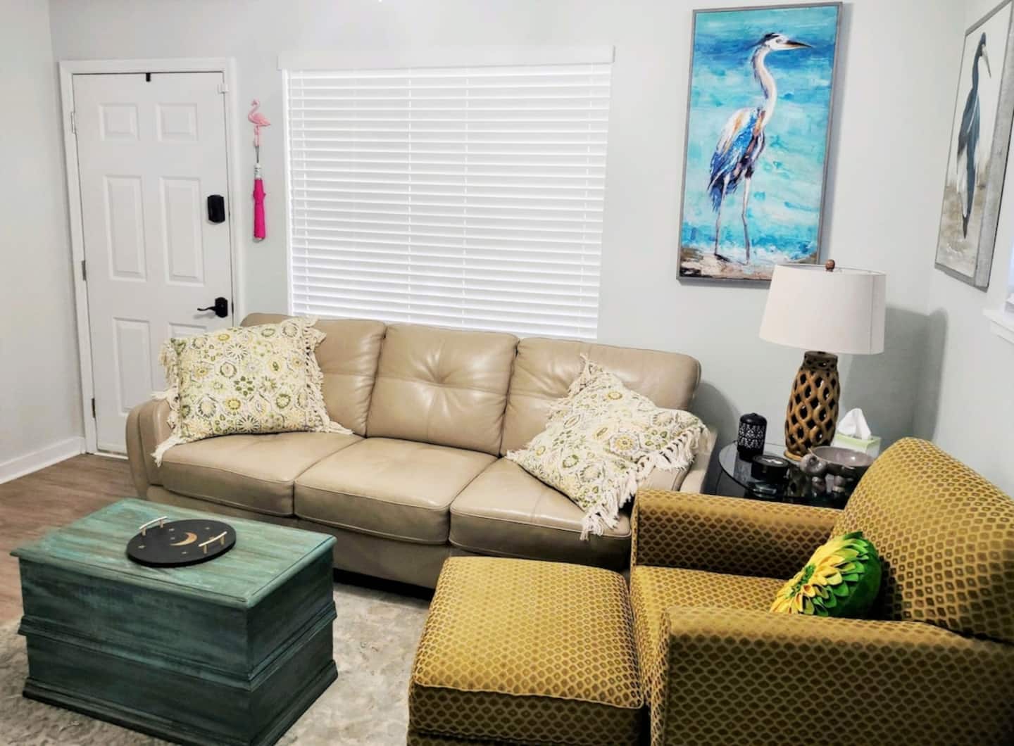 Cozy Cottage With Spacious Kitchen And Smart Amenities - Charming Retreat - Tallahassee, FL