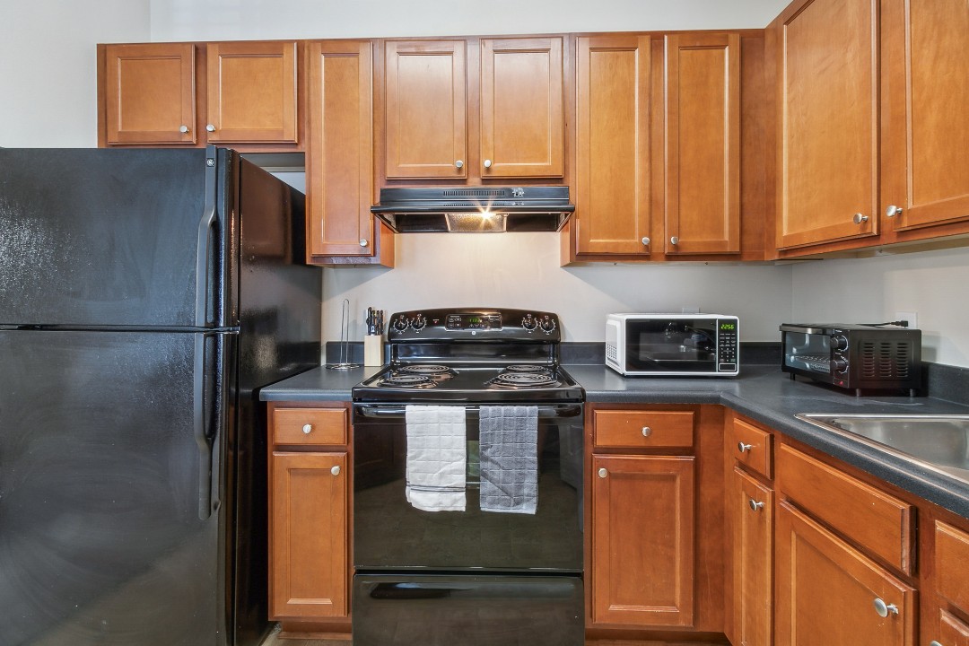 The Verandas, 2325 Calgary Crescent, · Unit 1/1