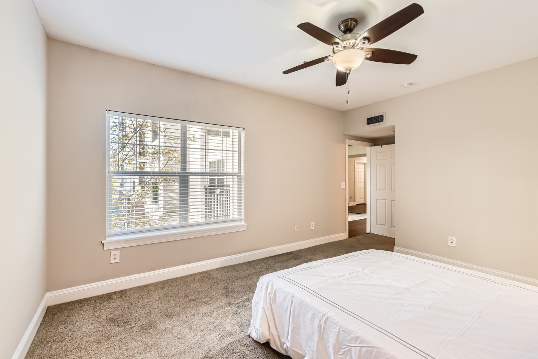 Crest at Midtown · Unit 2302 2/2