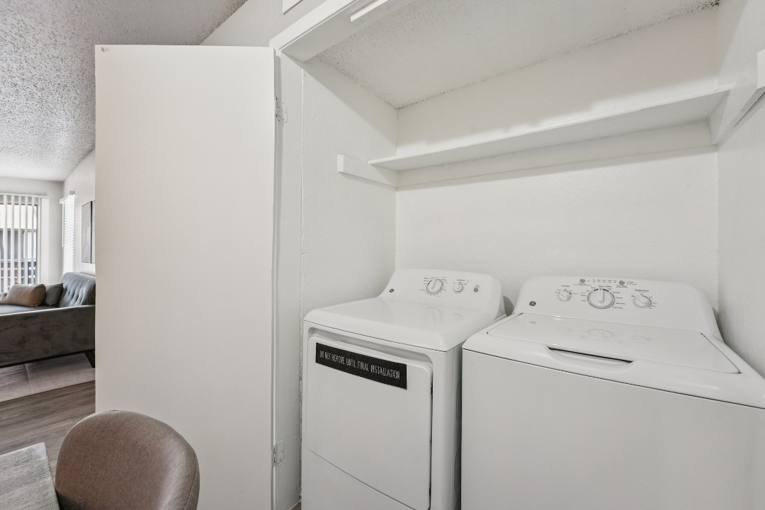 The Landry · Unit 388 2/1