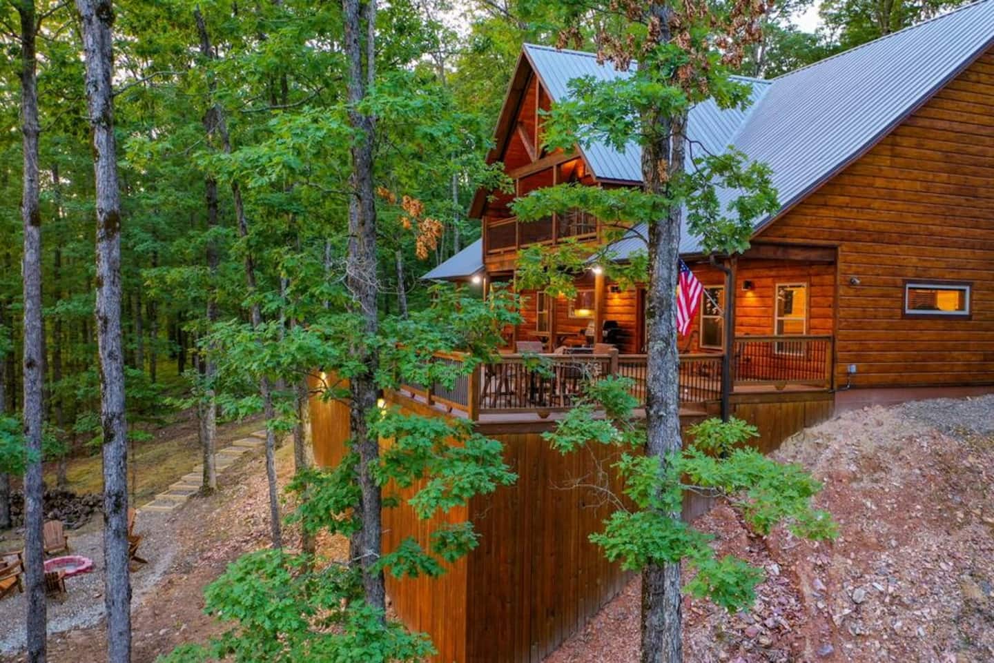Mountain Dance Lodge — Broken Bow, OK — vacation rental