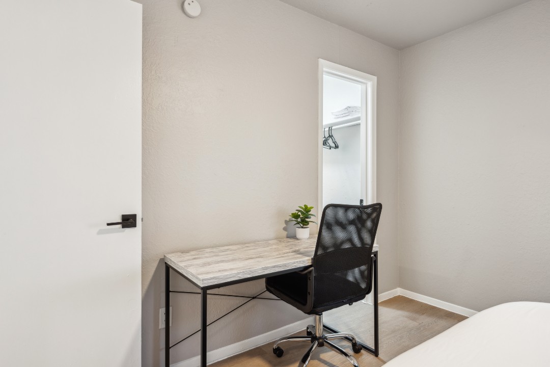 The Chandler · Unit 1221 2/2