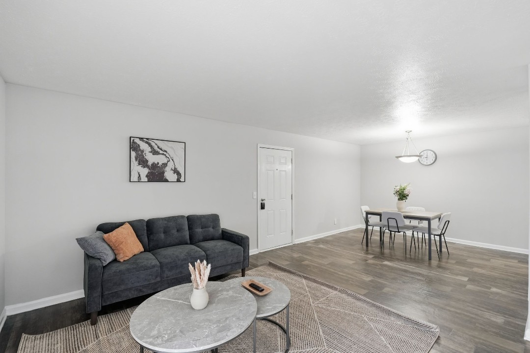 Tucker Square 1/1 · Unit 1314G