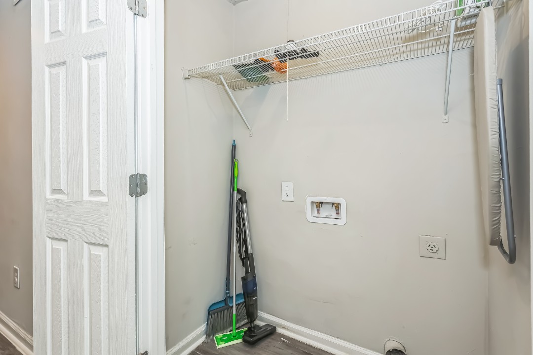 Crest at East Cobb 1832A · Unit 1/1