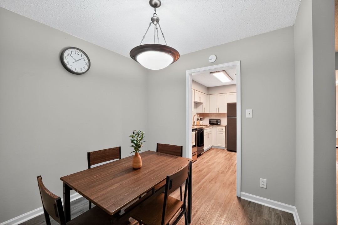 Crest at East Cobb 1830F · Unit 2/2