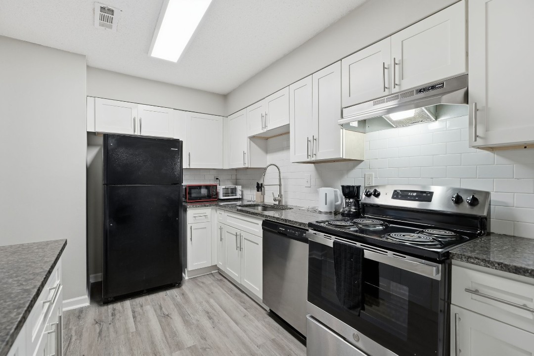 Crest at East Cobb 1828K · Unit 2/2