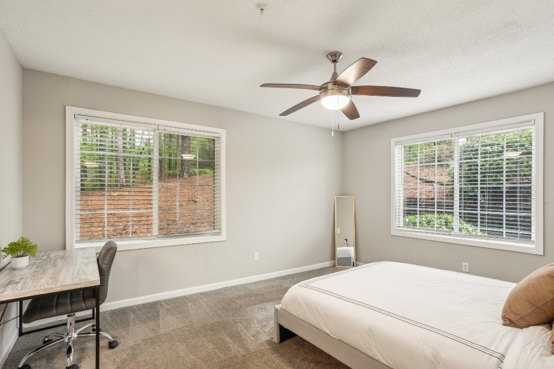 Crest at East Cobb 1812E · Unit 2/2