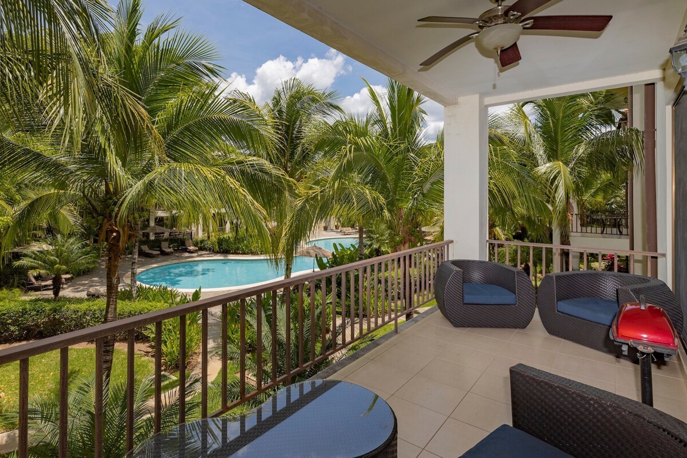 Second Floor Breezes - Beach Club Access - Grill — Playas del Coco, Guanacaste — vacation rental