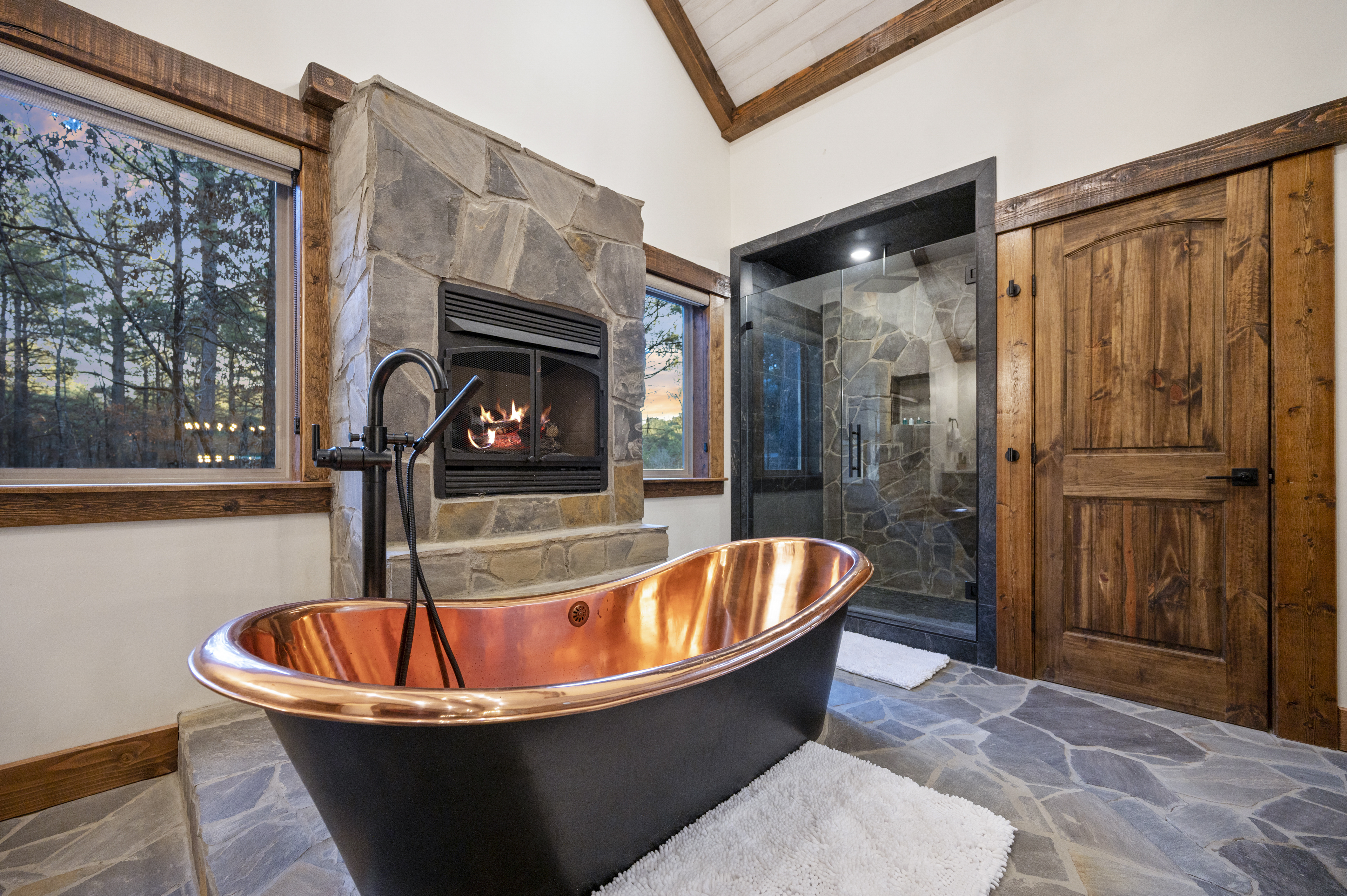 Cedarwood Serenity — Broken Bow, OK — vacation rental