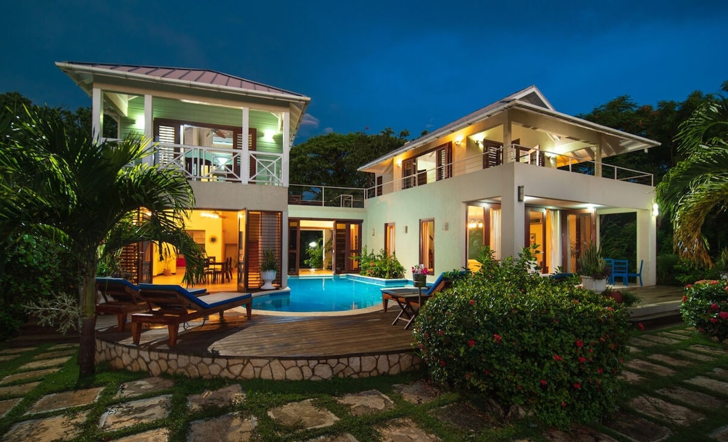 Little Waters 4-WATERFRONT BALINESE STYLE! POOL! STAFF! SUNSETS!  — Negril, Westmoreland — vacation rental