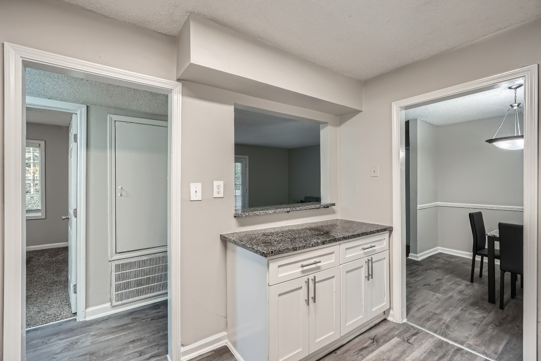 Crest at East Cobb 1830B · Unit 2/2