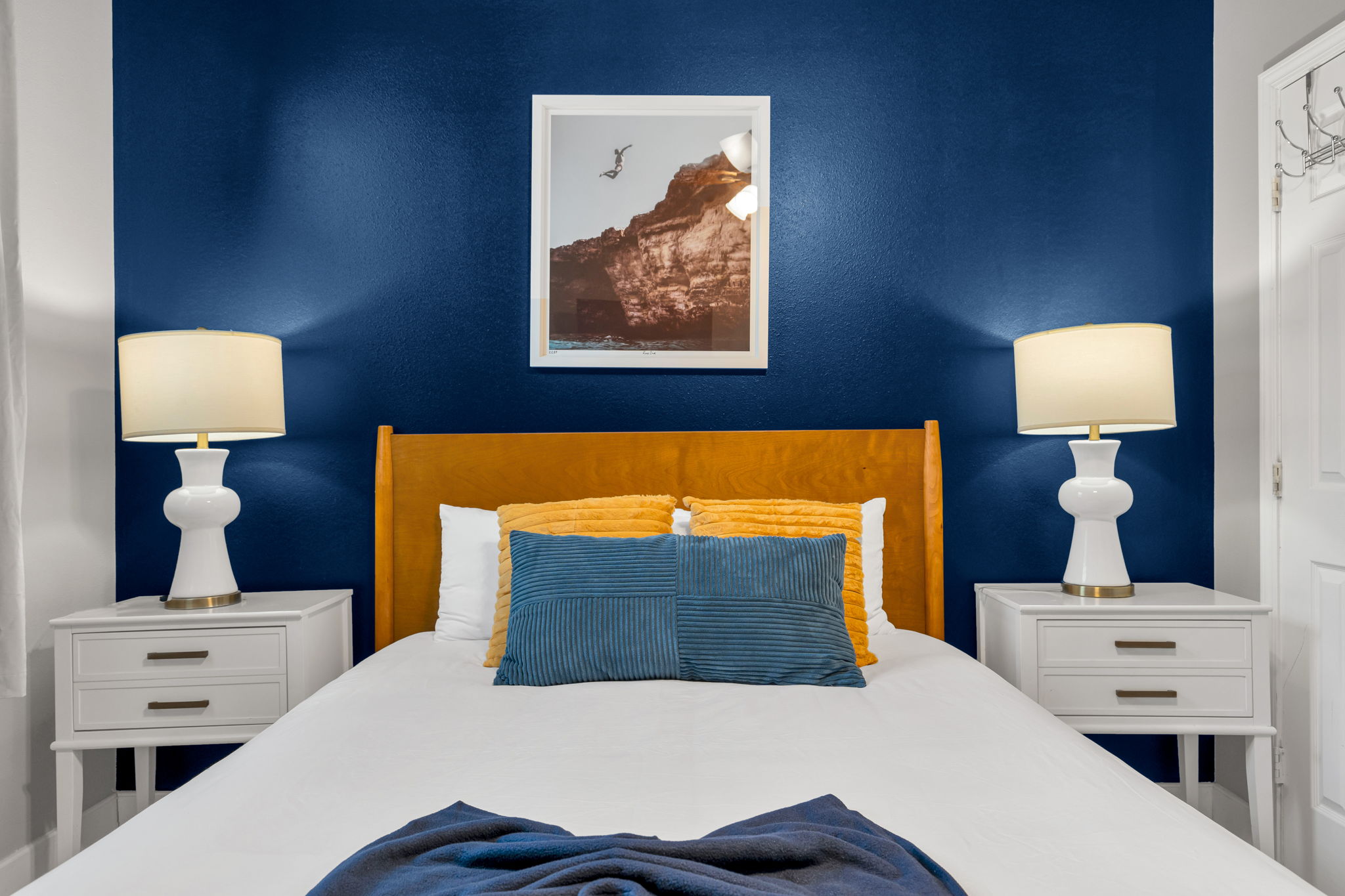 Bold accents with hotel-style comfort