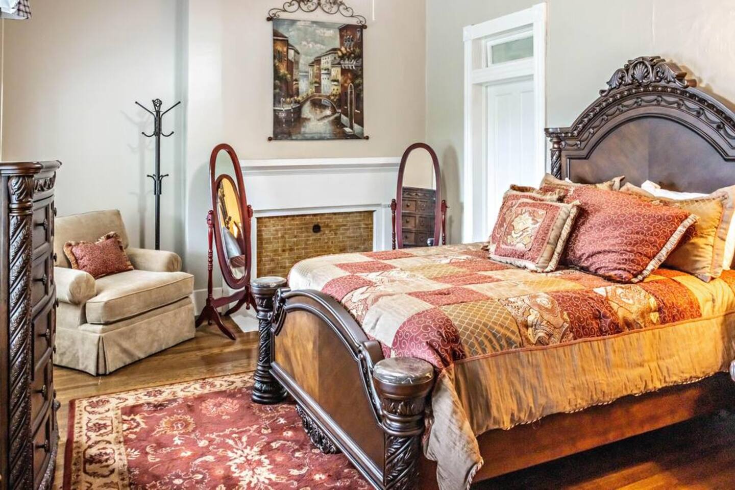 The Litz Mansion - The Colonel May Room — Tazewell, VA — vacation rental