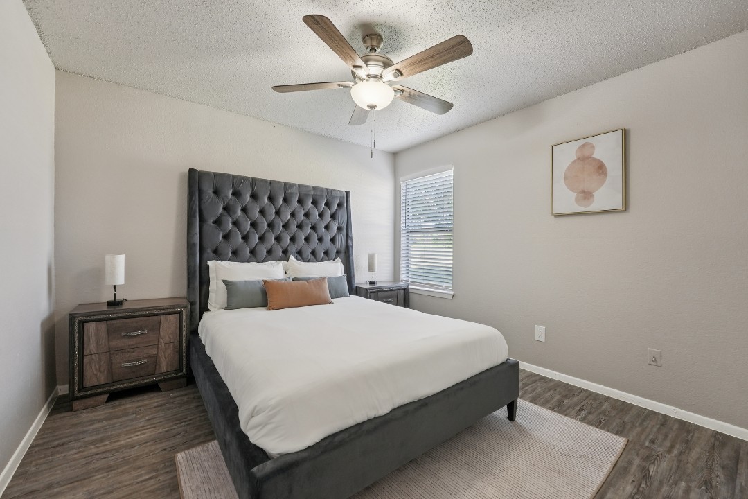 1 Bedroom · Signature layout