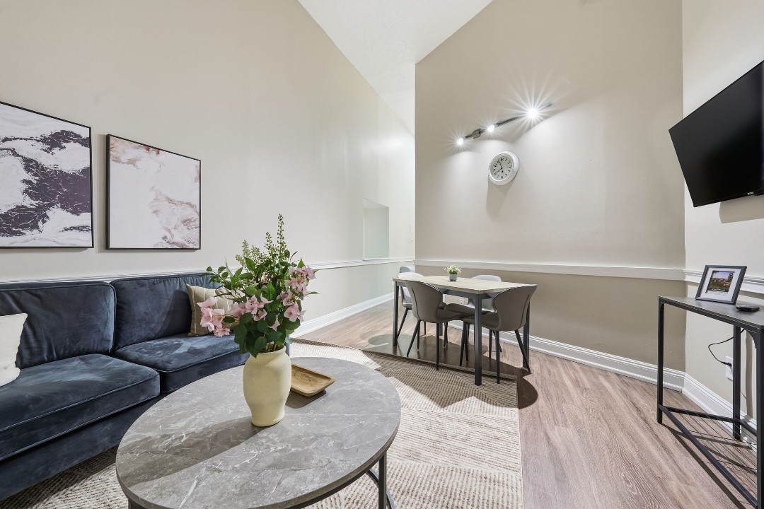 The Liberty Building · Unit 204 1/1