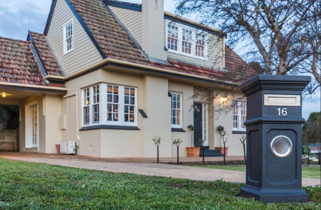 Prime location in peaceful Mount Gambier, close to Blue Lake, cafes, and local shops.