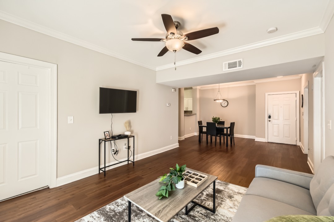Crest at Midtown · Unit 3501 2/2