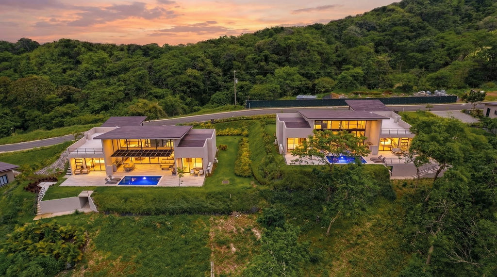 Casas Sol y Luna | Dual Homes w/ 2 Pools