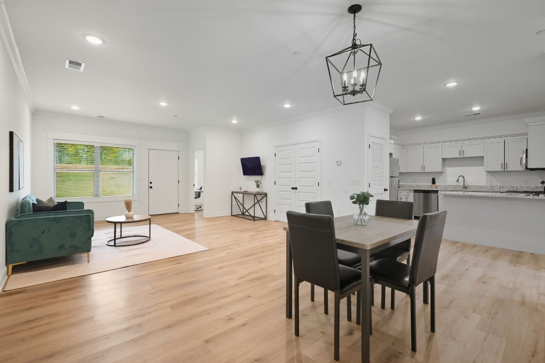 St Andrews Villas · Unit 1706 2/2