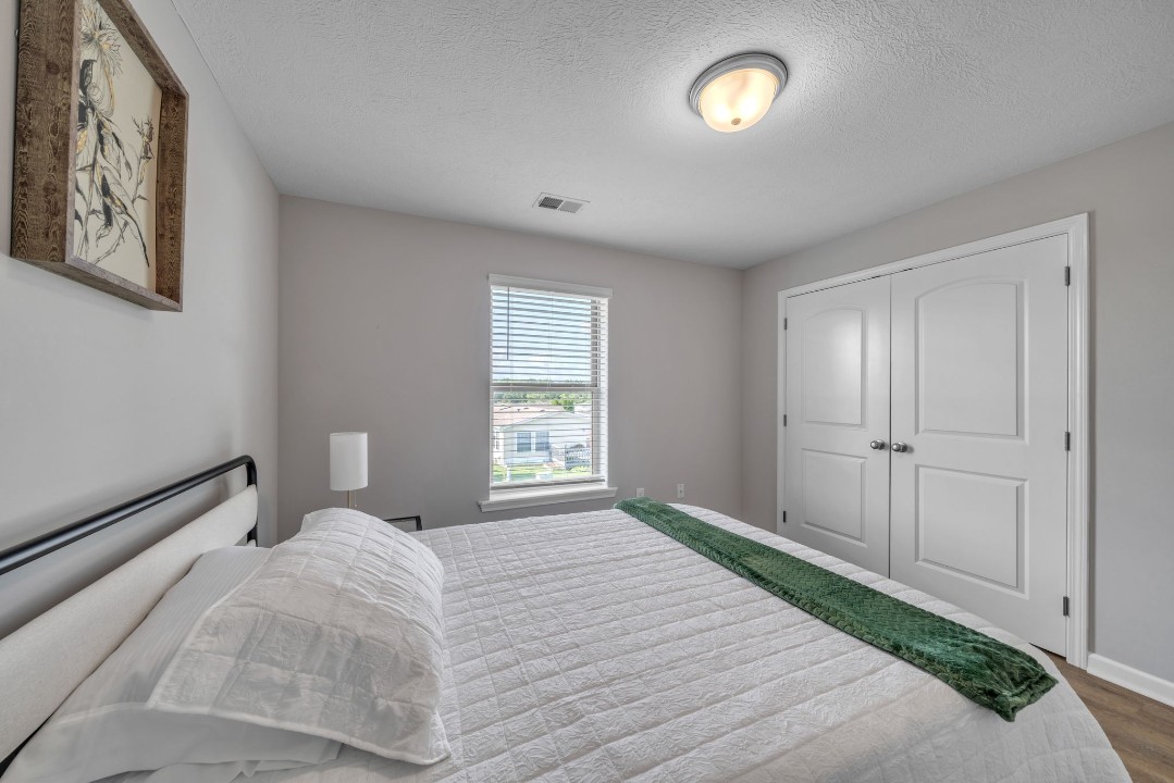 Stonecrest 716, · Unit 2/2