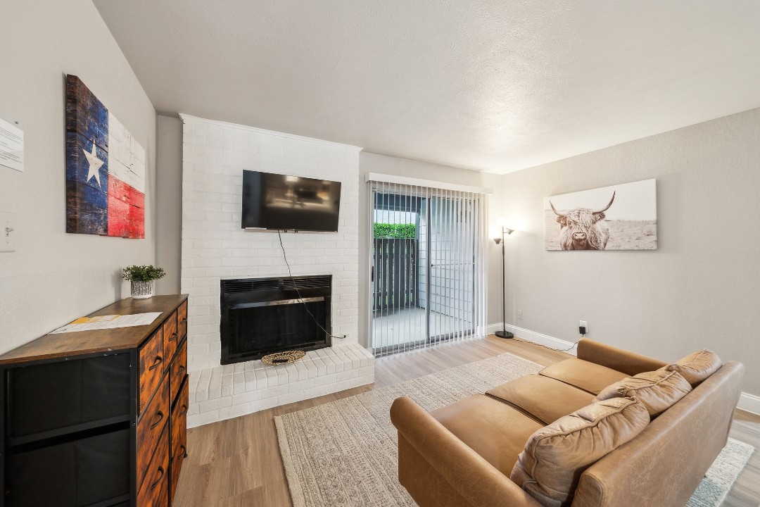 The Chandler · Unit 412 1/1